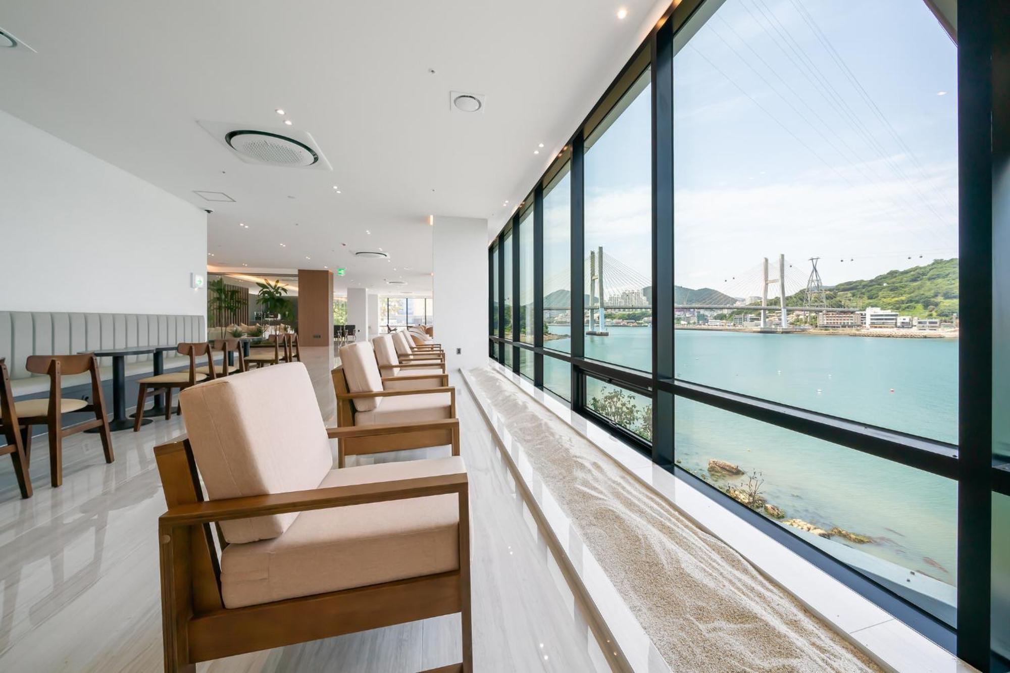 Yeosu Oandf Hotel Εξωτερικό φωτογραφία